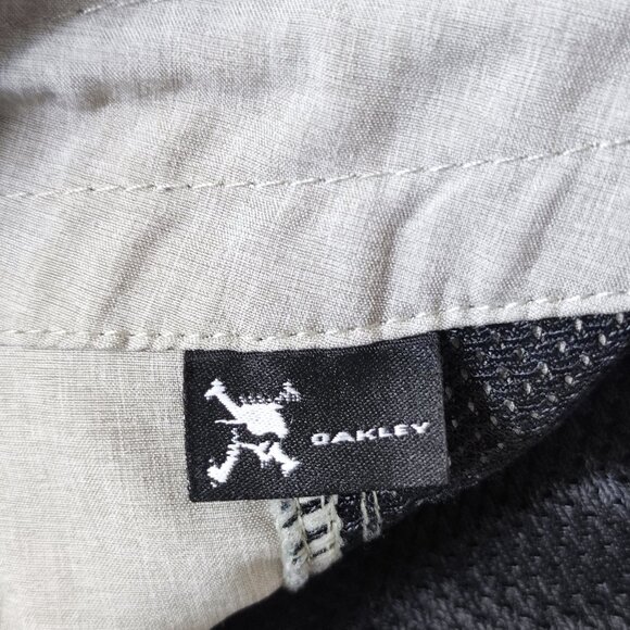 Oakley Hybrid flat front short men's size 40 beige colour surfer board short - Picture 4 of 11